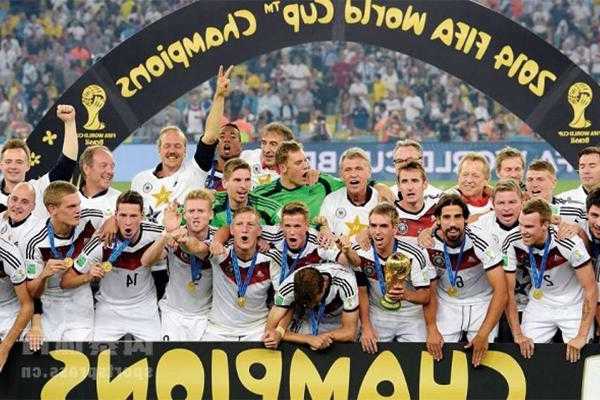 德国为什么没拿欧洲杯冠军，德国有没有拿过欧洲杯！